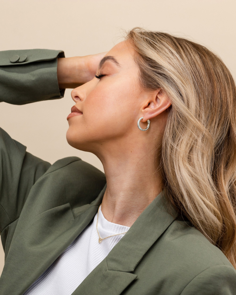 Model wearing Chic Solid Hoops - Everyday Statement Earrings